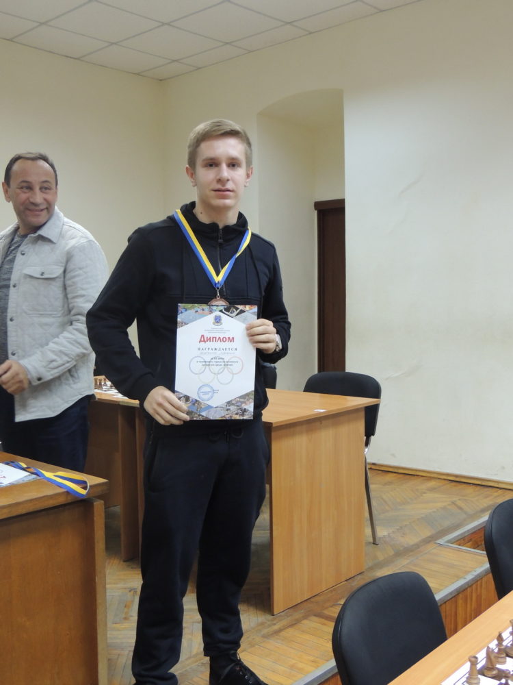 Чемпіонат Дніпра (тур 9 та закриття)