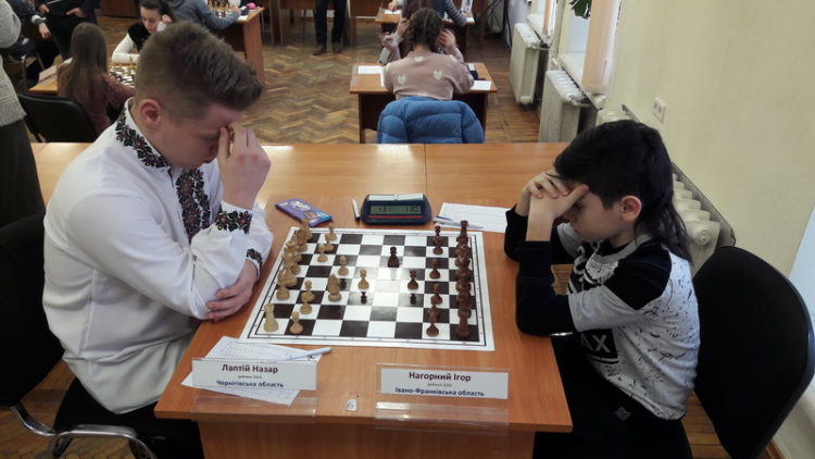 Фото чемпіонату України 2019 до 14 раків (класика)
