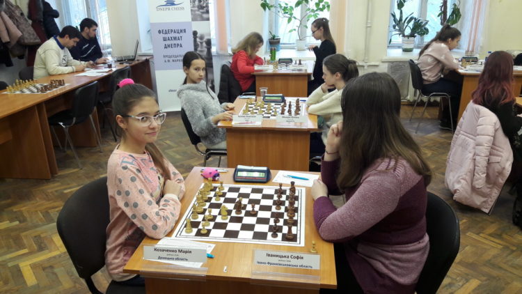 Фото чемпіонату України 2019 до 14 раків (класика)