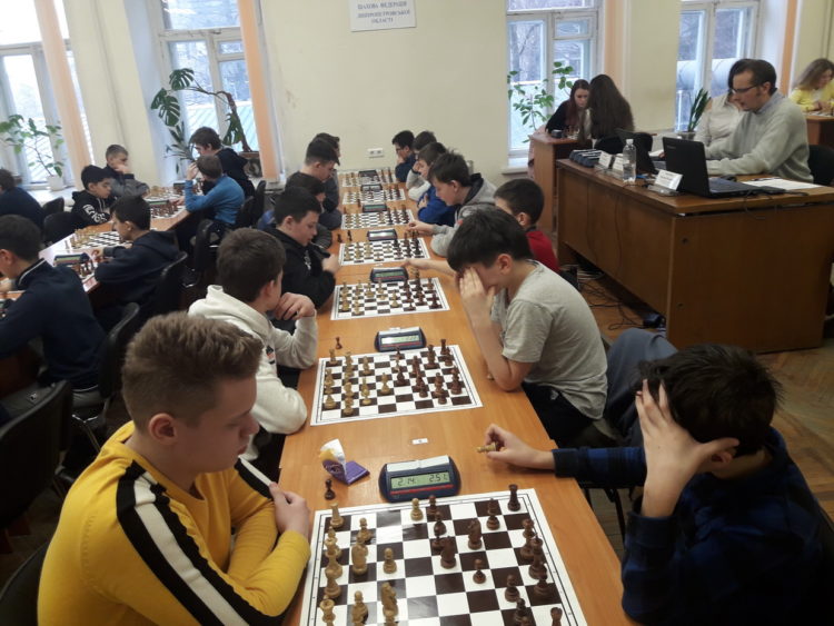 Фото чемпіонату Дніпра серед юнаків (рапід, частина 1)