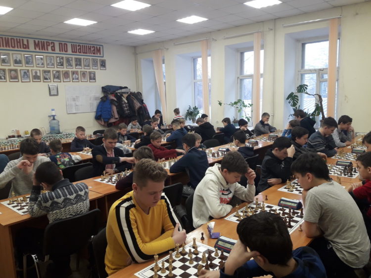 Фото чемпіонату Дніпра серед юнаків (рапід, частина 1)