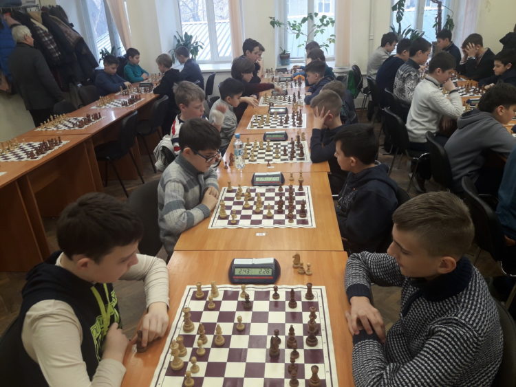 Фото чемпіонату Дніпра серед юнаків (рапід, частина 1)