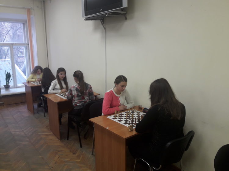 Фото чемпіонату Дніпра серед юнаків (рапід, частина 1)