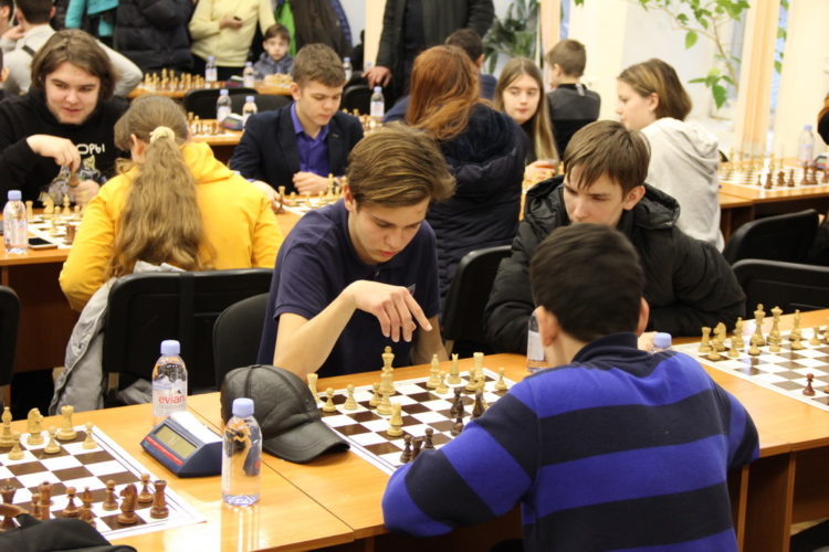 Фото чемпіонату Дніпра серед юнаків (рапід, частина 1)