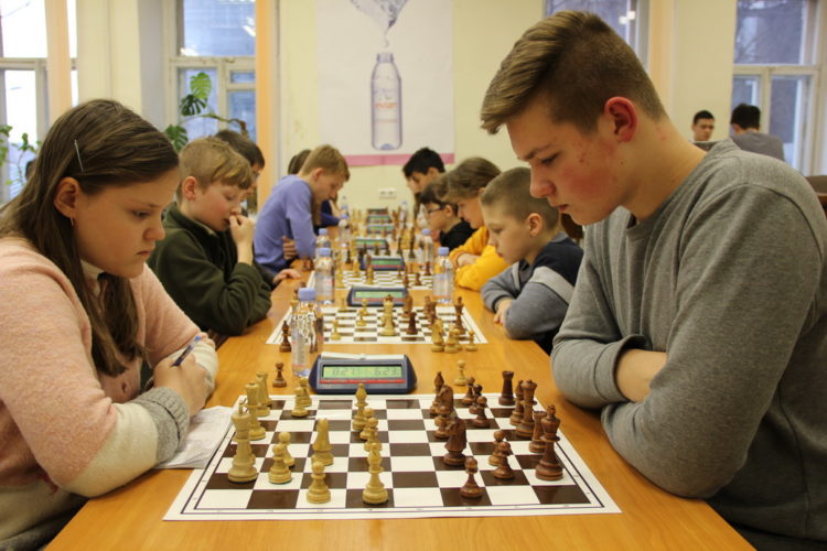 Фото чемпіонату Дніпра серед юнаків (рапід, частина 1)