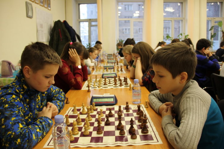 Фото чемпіонату Дніпра серед юнаків (рапід, частина 1)