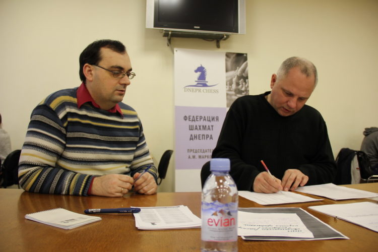 Фото чемпіонату Дніпра серед юнаків (бліц, частина 1)