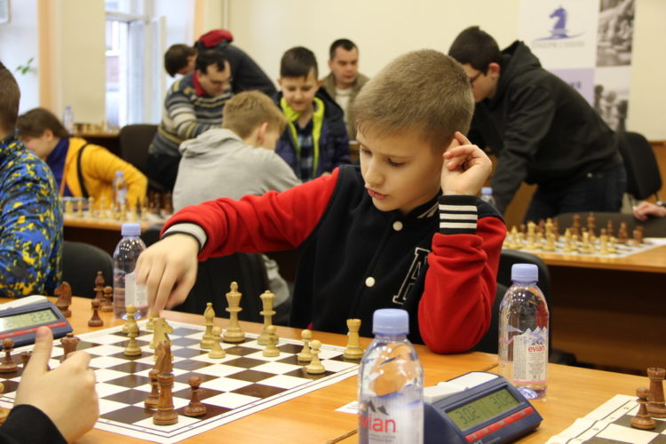 Фото чемпіонату Дніпра серед юнаків (бліц, частина 1)