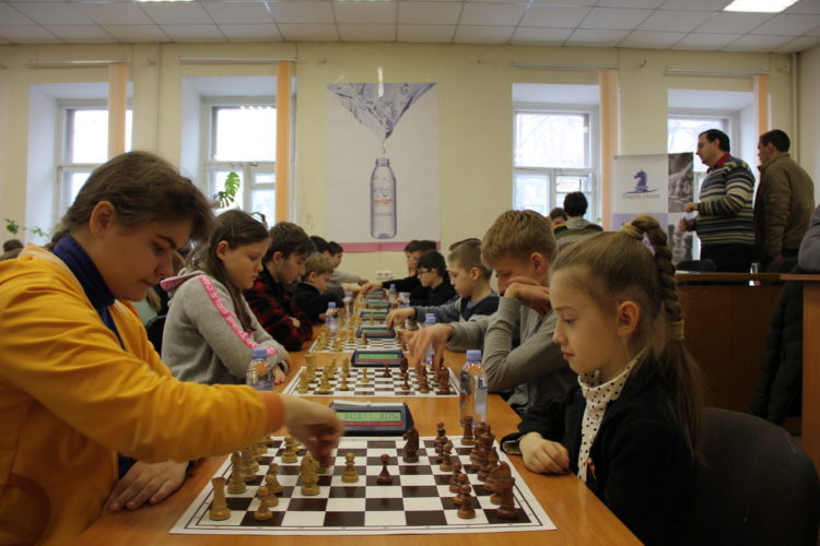 Фото чемпіонату Дніпра серед юнаків (бліц, частина 1)