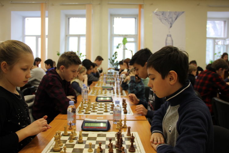 Фото чемпіонату Дніпра серед юнаків (бліц, частина 1)