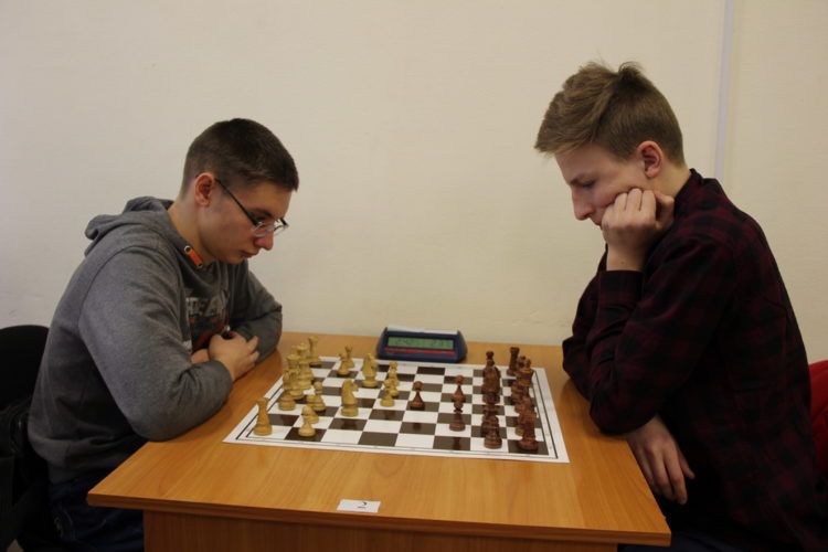 Фото чемпіонату Дніпра серед юнаків (бліц, частина 1)