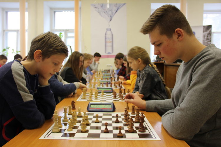 Фото чемпіонату Дніпра серед юнаків (бліц, частина 1)