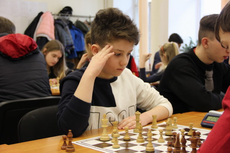 Фото чемпіонату Дніпра серед юнаків (бліц, частина 1)