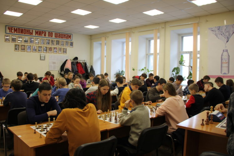 Фото чемпіонату Дніпра серед юнаків (бліц, частина 1)