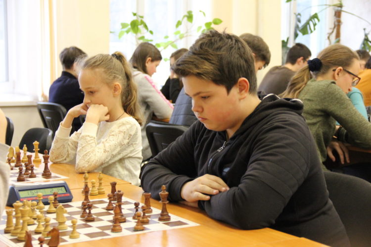 Фото чемпіонату Дніпра серед юнаків (бліц, частина 1)