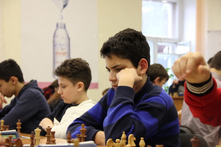 Фото чемпіонату Дніпра серед юнаків (бліц, частина 1)