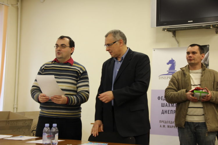 Фото чемпіонату Дніпра серед юнаків (бліц, частина 1)