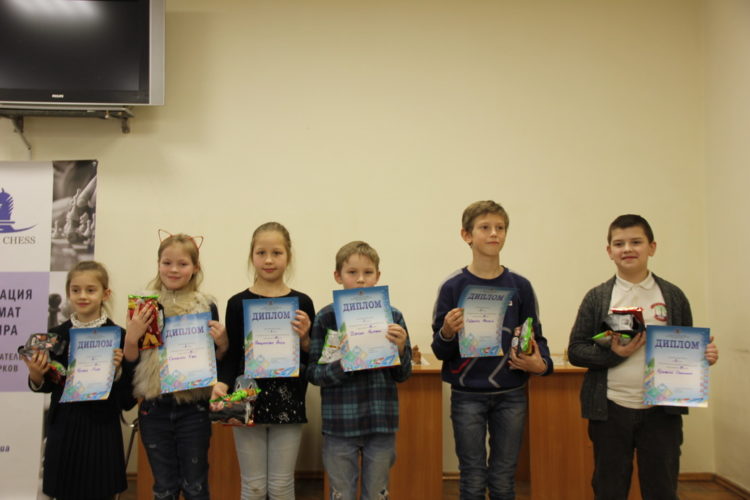 Фото чемпіонату Дніпра серед юнаків (бліц, частина 1)