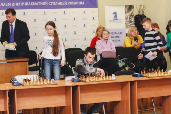 Фото сеансу одночасної гри Єлісєєва Євгенія 11 січня 2020 р.