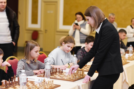 Сеанс одночасної гри з Ганни Музичук 9 лютого 2020 р.