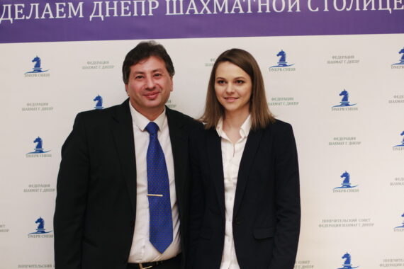 Сеанс одночасної гри з Ганни Музичук 9 лютого 2020 р.