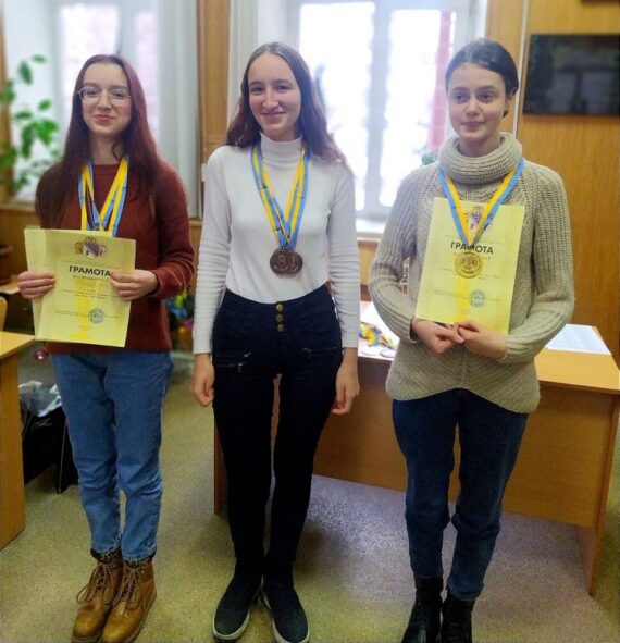 Чемпіонат області серед юнаків та дівчат у вікових категоріях до 20 років, до 18 років, до 16 років, та молодше з класичних шахів-Підсумки!