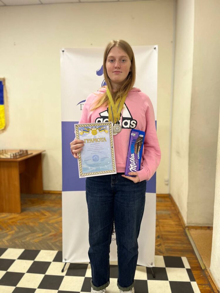 Особисто-командний Чемпіонат Дніпропетровської області з класичних шахів до 16, 18 та 20 років – ПІДСУМКИ