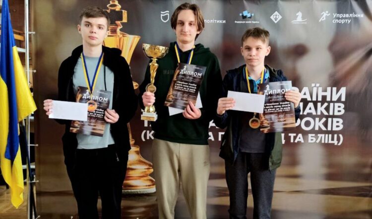 З 08 по 17 квітня в м. Дніпро  проходив чемпіонат України з шахів серед юнаків та дівчат до 16 років.