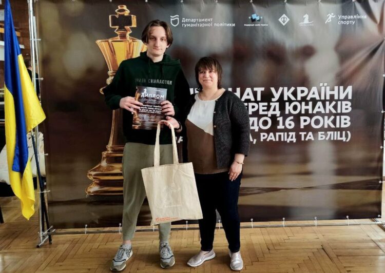 З 08 по 17 квітня в м. Дніпро  проходив чемпіонат України з шахів серед юнаків та дівчат до 16 років.