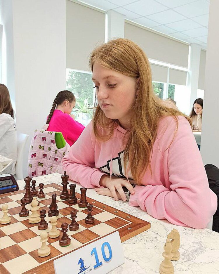 З 08 по 17 квітня в м. Дніпро  проходив чемпіонат України з шахів серед юнаків та дівчат до 16 років.