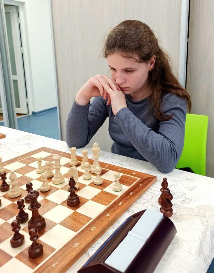 З 08 по 17 квітня в м. Дніпро  проходив чемпіонат України з шахів серед юнаків та дівчат до 16 років.