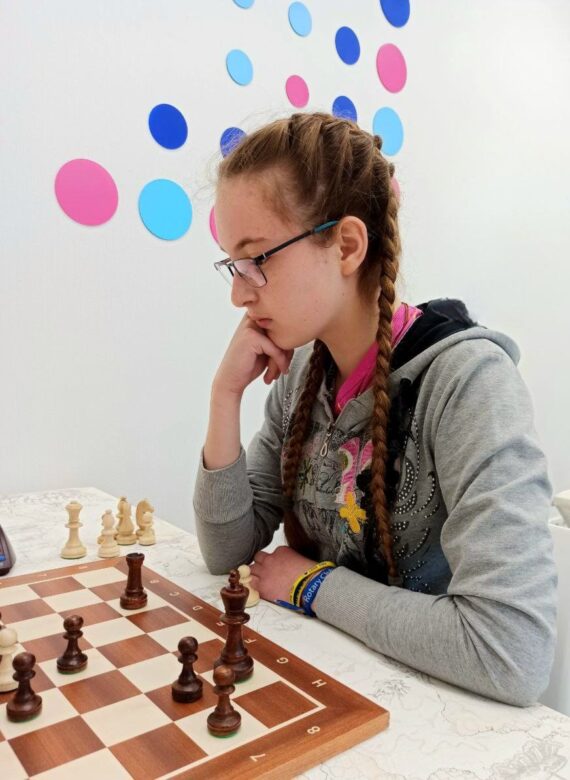 З 08 по 17 квітня в м. Дніпро  проходив чемпіонат України з шахів серед юнаків та дівчат до 16 років.