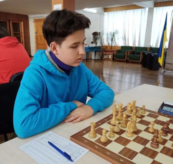 З 08 по 17 квітня в м. Дніпро  проходив чемпіонат України з шахів серед юнаків та дівчат до 16 років.