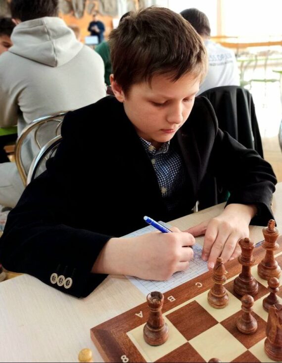 З 08 по 17 квітня в м. Дніпро  проходив чемпіонат України з шахів серед юнаків та дівчат до 16 років.