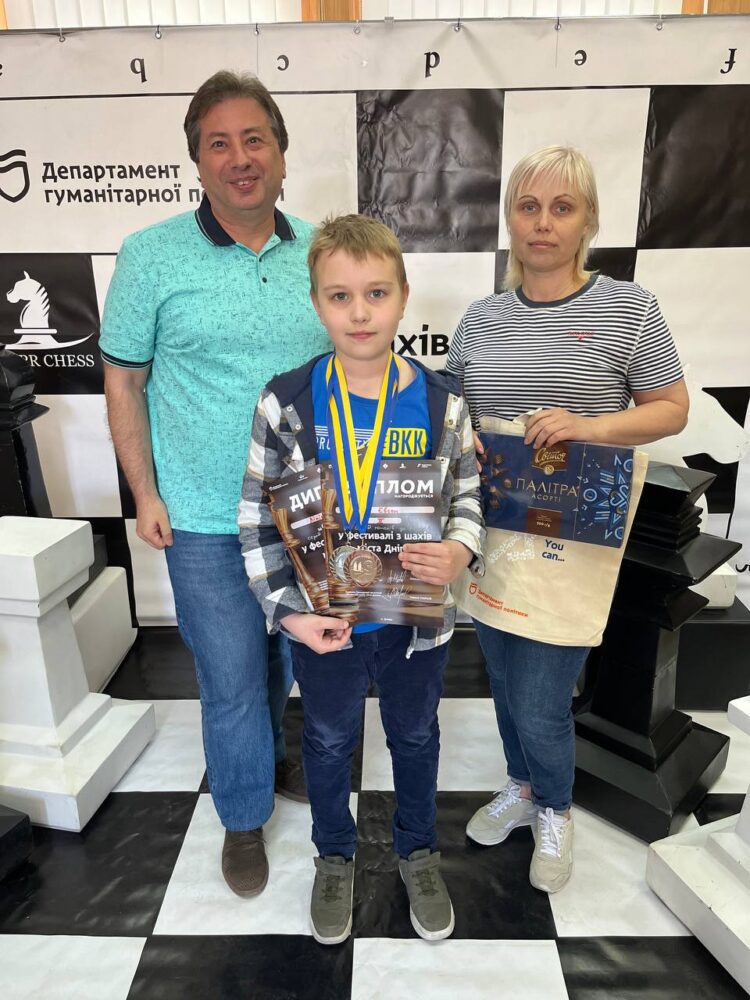 Чемпіонат міста з блискавичних шахів до 12 та 14 років – ПІДСУМКИ