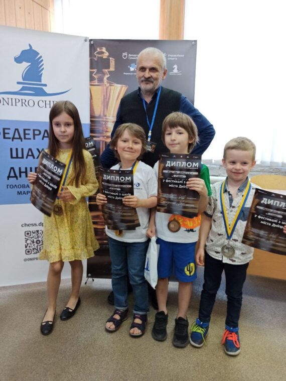 Чемпіонат міста з блискавичних шахів до 8 та 10 років 25.05.2024 – підсумки