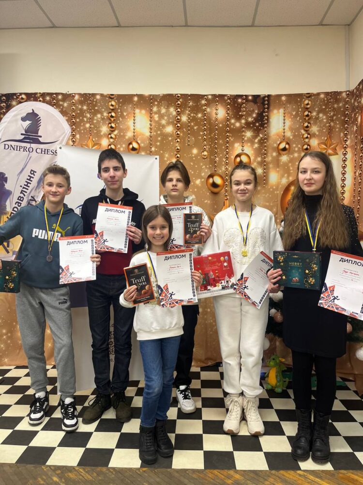Особисто-командний чемпіонат м. Дніпра з швидких шахівдо 12 та 14 років -ПІДСУМКИ
