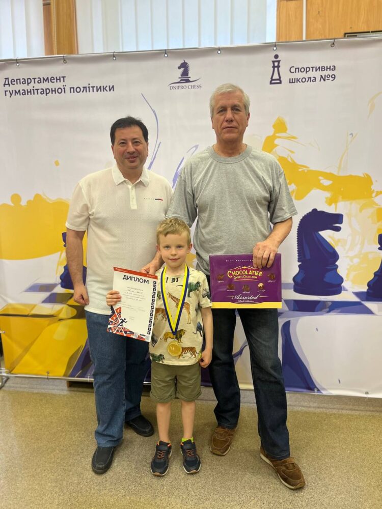 Чемпіонат міста з блискавичної гри серед до 8,10 років – ПІДСУМКИ