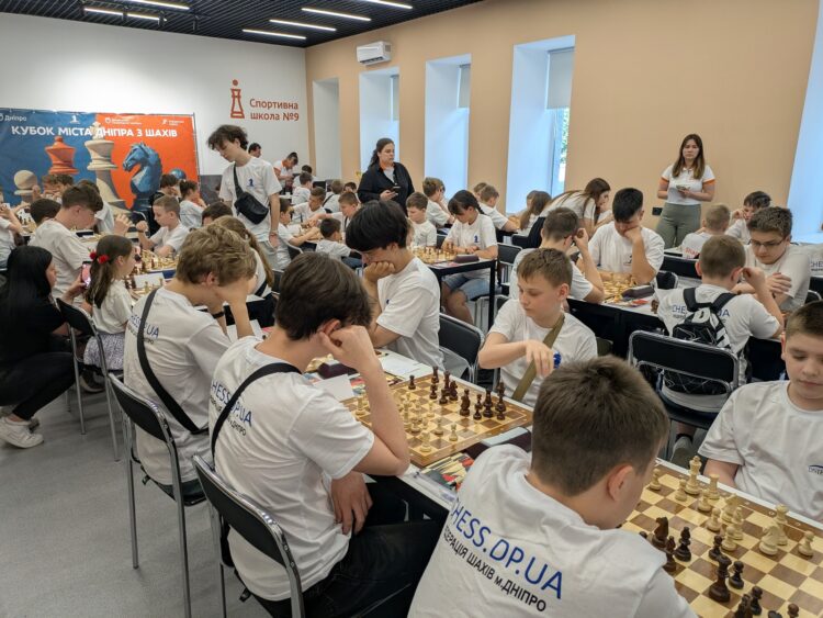 КОМАНДНИЙ КУБОК ГОЛОВИ МІСТА З ШАХІВ ДО 16 РОКІВ (БЛІЦ), 04.06.2025