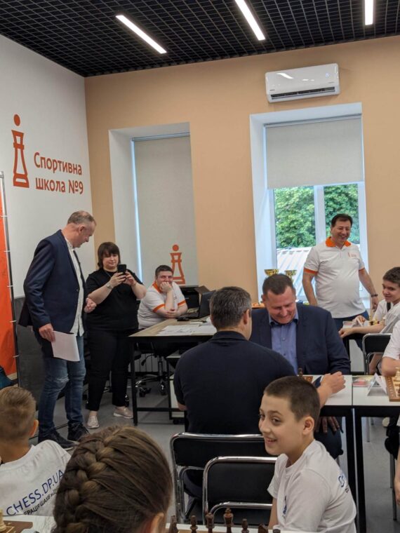КОМАНДНИЙ КУБОК ГОЛОВИ МІСТА З ШАХІВ ДО 16 РОКІВ (БЛІЦ), 04.06.2025