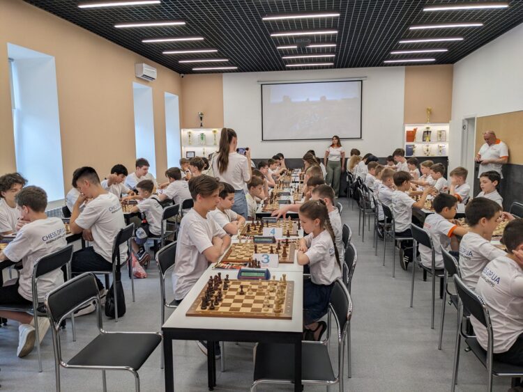 КОМАНДНИЙ КУБОК ГОЛОВИ МІСТА З ШАХІВ ДО 16 РОКІВ (БЛІЦ), 04.06.2025