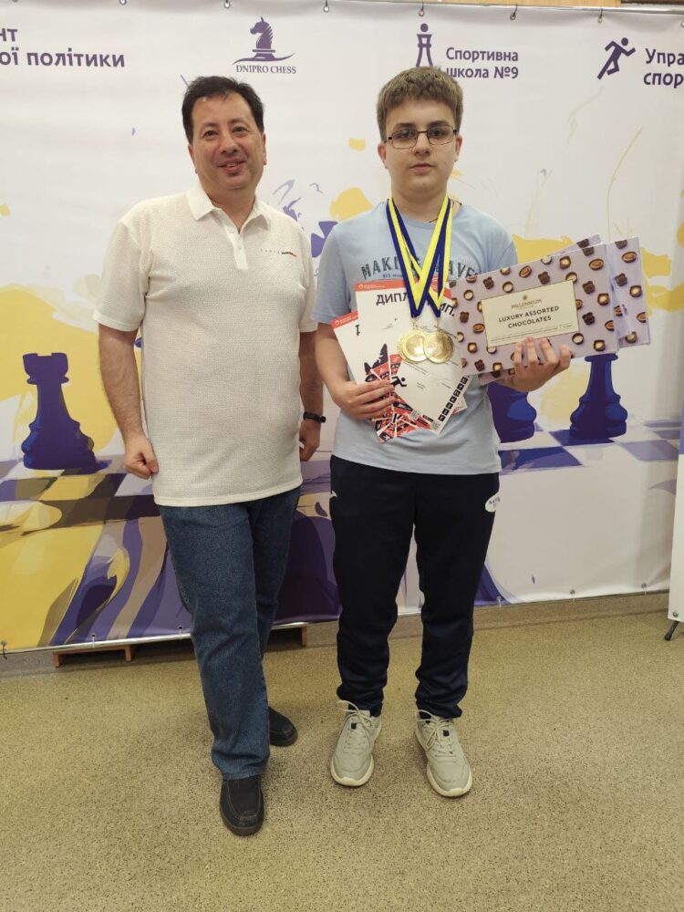 Чемпіонат міста з блискавичної гри серед юнаків та дівчат до 16, 18, 20 років – Підсумки