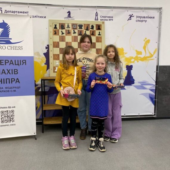 Бліцтурнір до свята 8 березня. Підсумки.