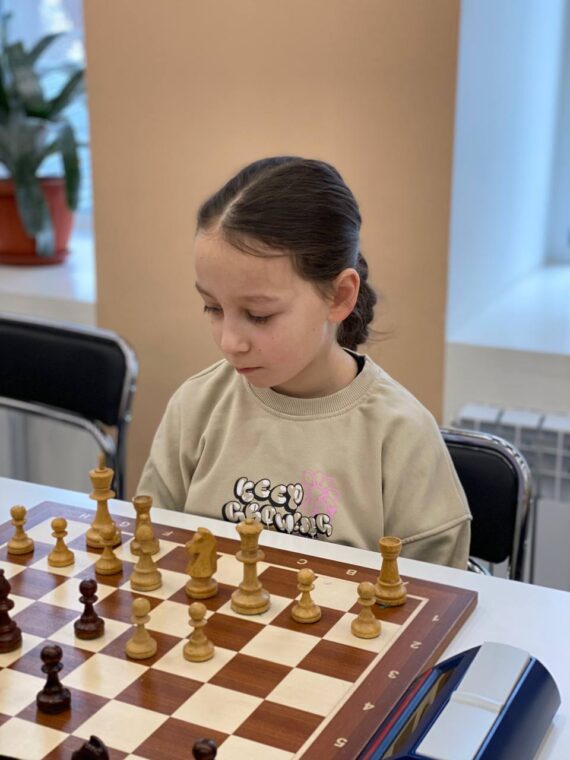 Бліцтурнір до свята 8 березня. Підсумки.