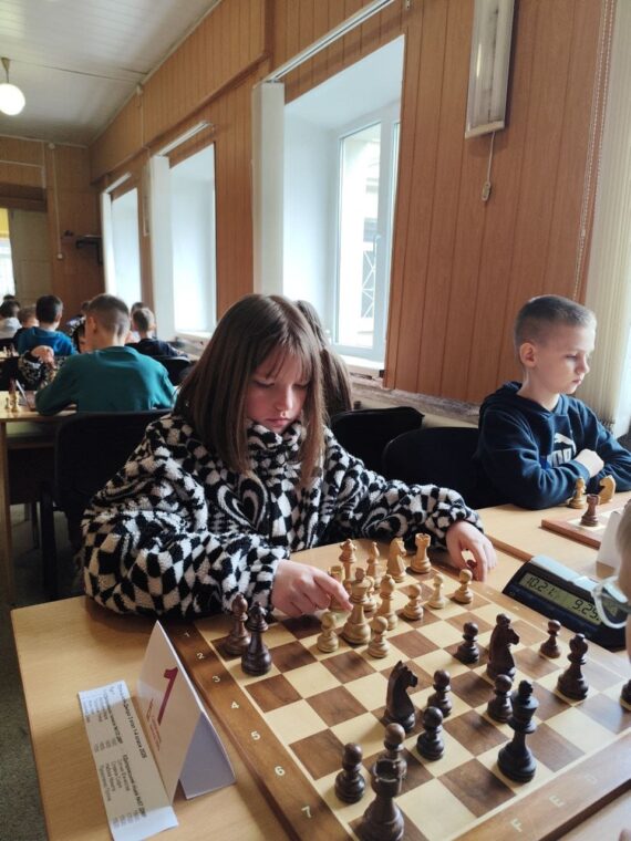 Пліч-о-пліч Командний чемпіонат міста 3 етап 1-4 та 10-11 класи. Підсумки