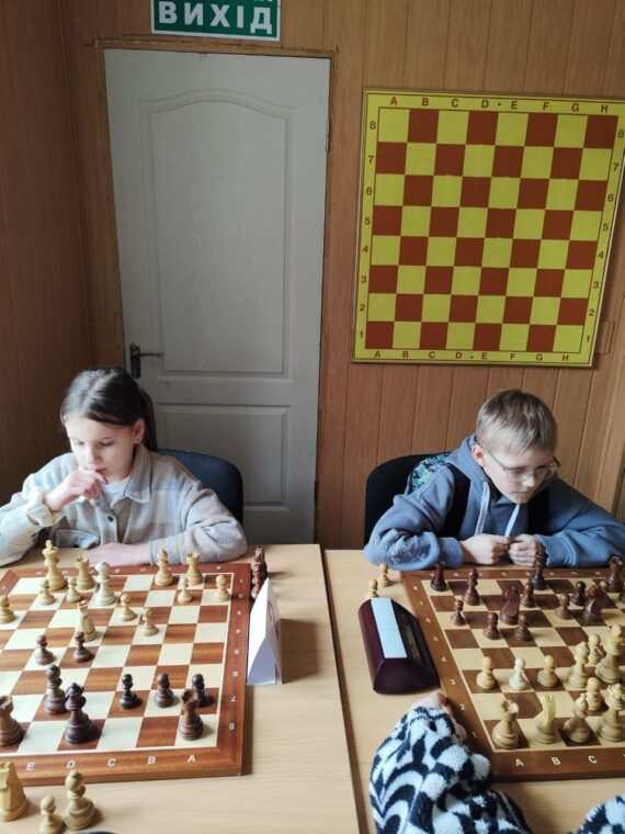 Пліч-о-пліч Командний чемпіонат міста 3 етап 1-4 та 10-11 класи. Підсумки